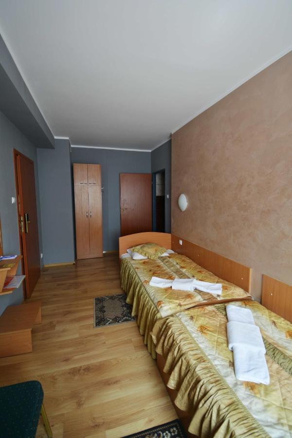 קוטנו Hotel Awis מראה חיצוני תמונה