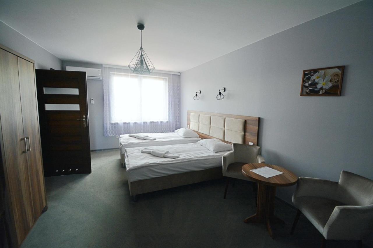 קוטנו Hotel Awis מראה חיצוני תמונה