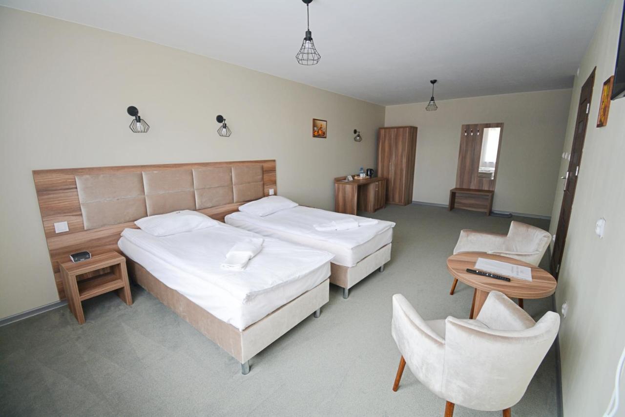 קוטנו Hotel Awis מראה חיצוני תמונה