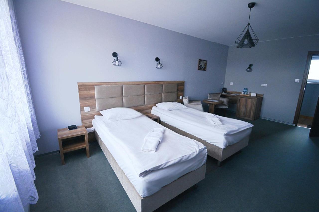 קוטנו Hotel Awis מראה חיצוני תמונה