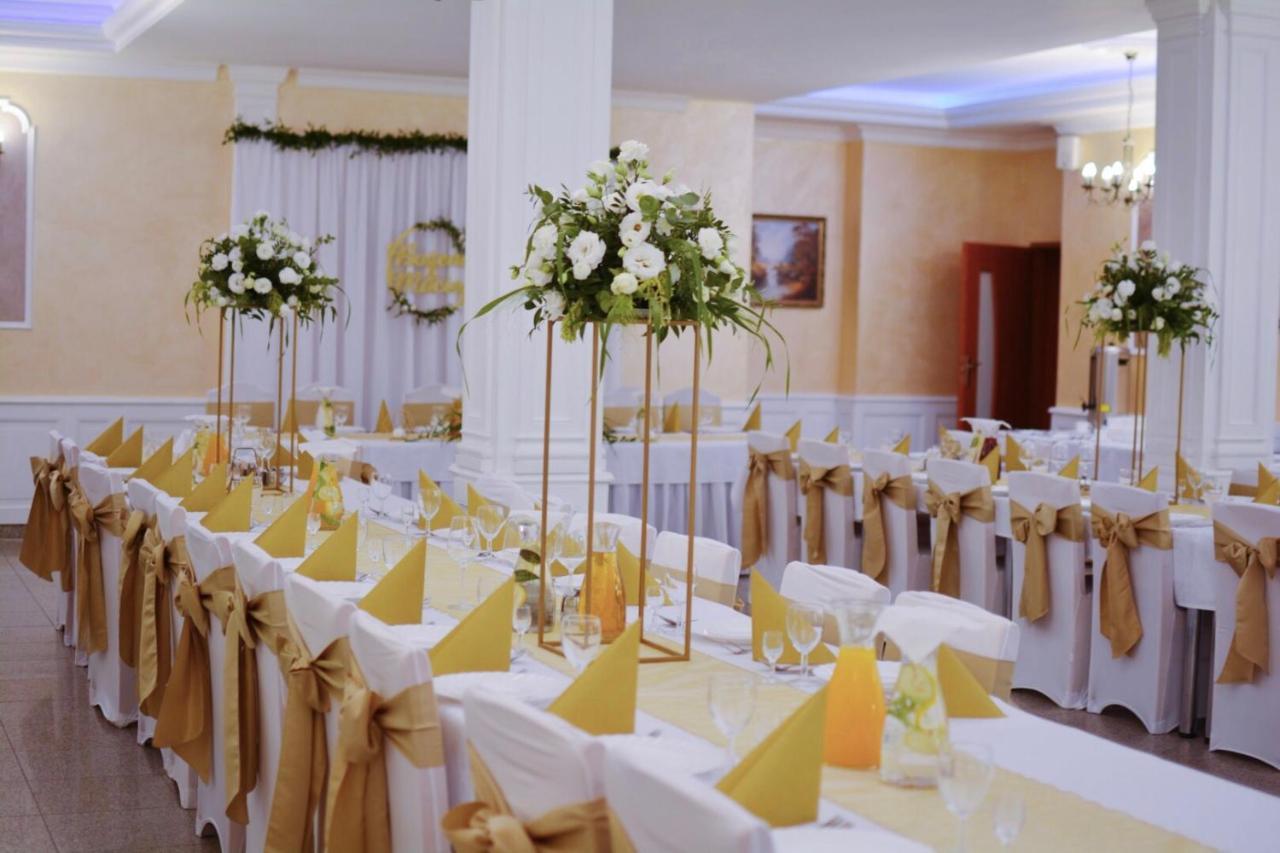 קוטנו Hotel Awis מראה חיצוני תמונה